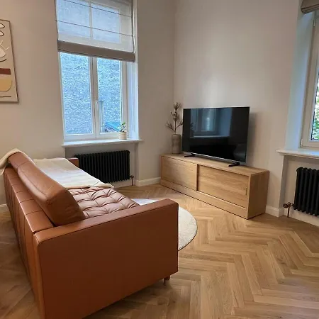 A-plus Premium Apartment *